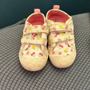 Cat & Jack- Toddler Size 8, Gently Used Condition. Machine washable!